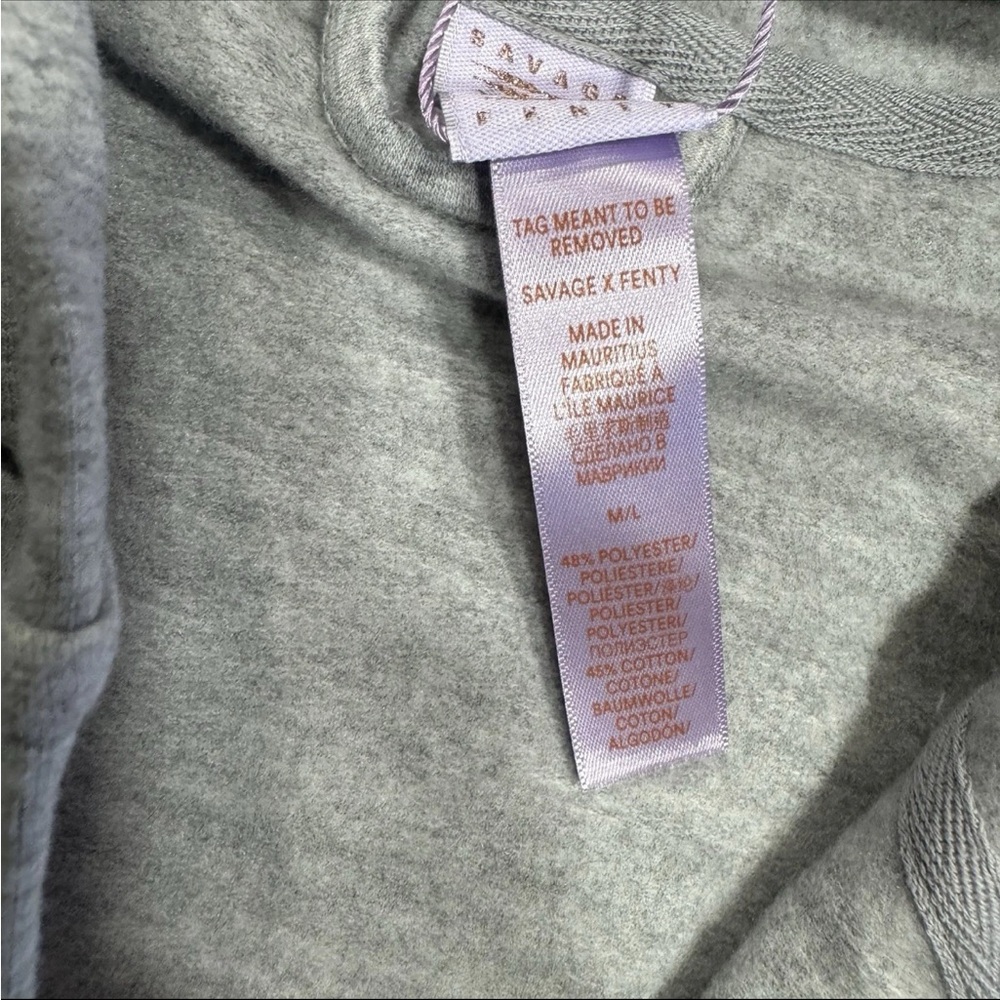 Savage X Fenty Lingerie by Rihanna Showgirl short robe platinum gray M/L - Picture 4 of 6